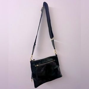 New Boutique Black Shoulder Crossbody Bag Purse Simple Classic Fall Winter